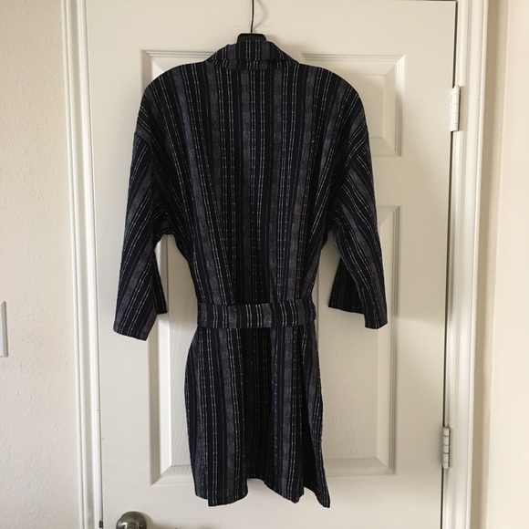 BCBGMAXAZRIA navy kimono jacket - NWT - Picture 3 of 6